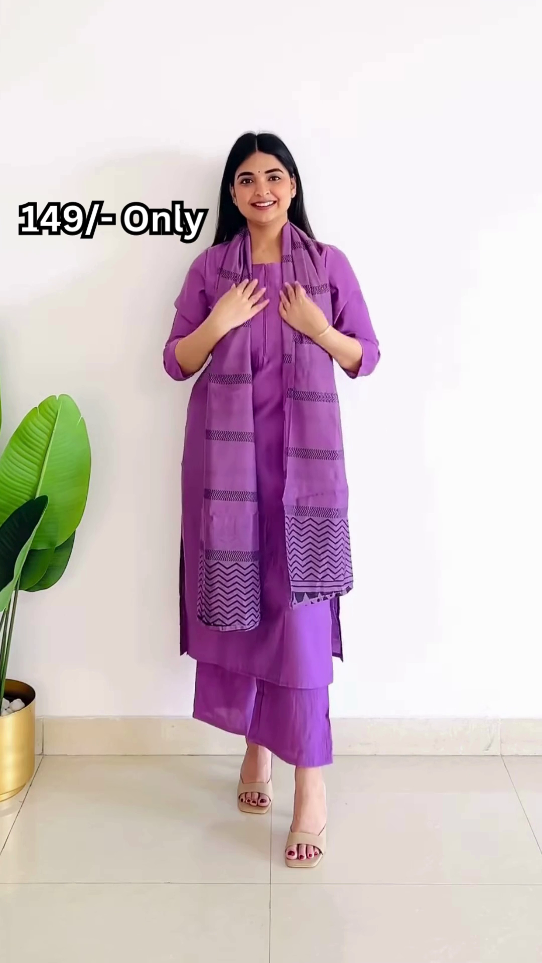 Women’s Black Kurti with Printed Shawl Dupatta