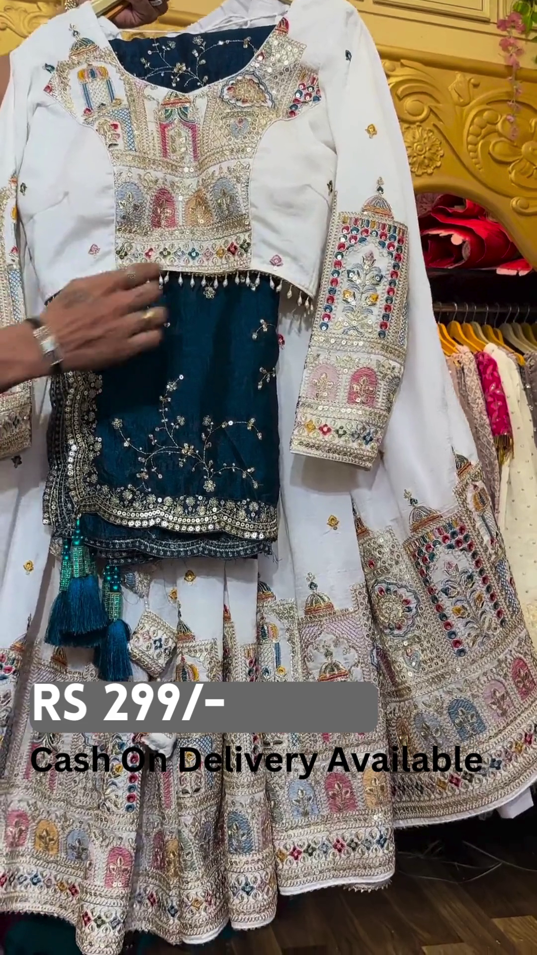 Royal White & Teal Embroidered Lehenga Set – Majestic Elegance