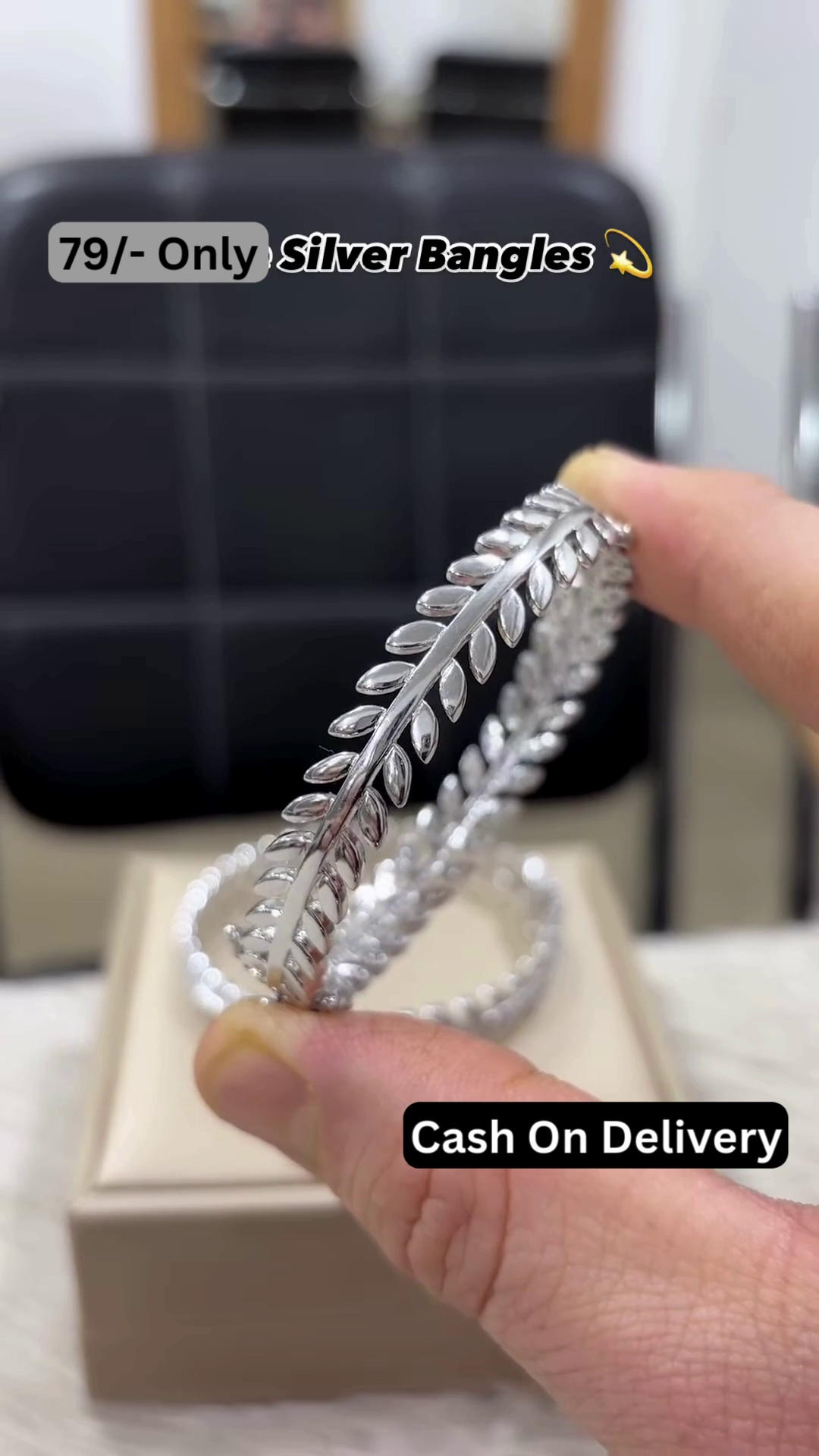 Elegant Silver-Toned Leaf Design Bangle Set with Sparkling CZ Accents