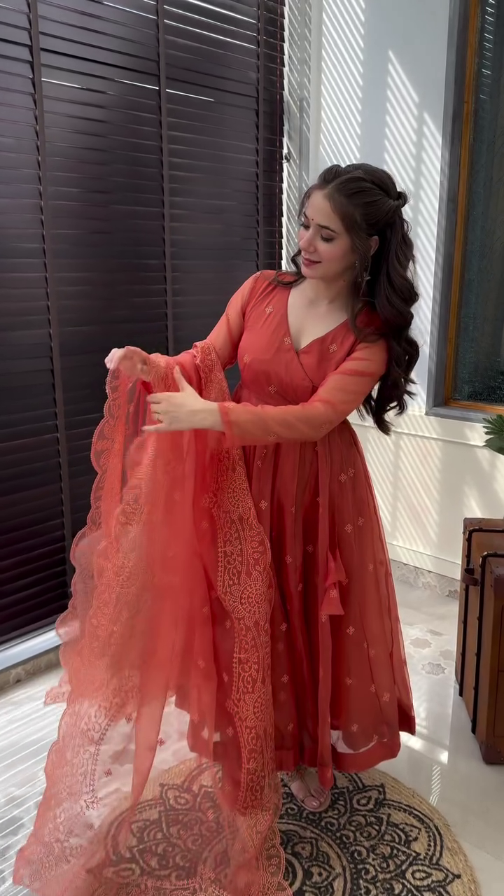 Aafreen Royale Allure Gown And Dupatta Set