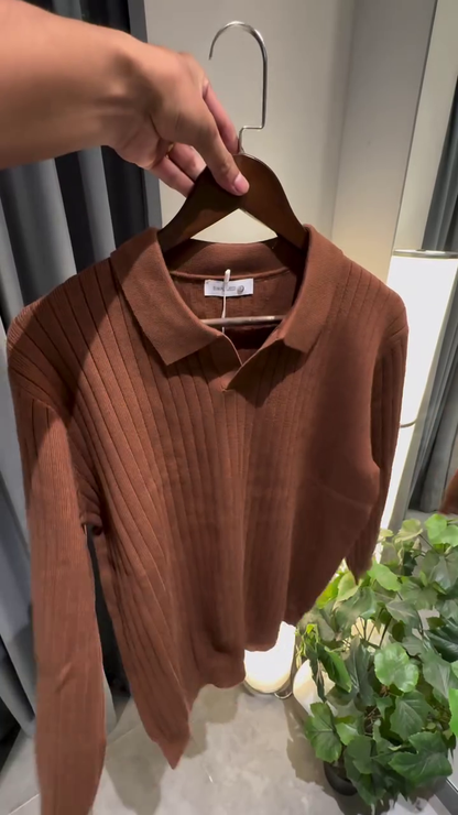 Classic Black Textured Knit Sweater with White Collar – Elegant & Versatile