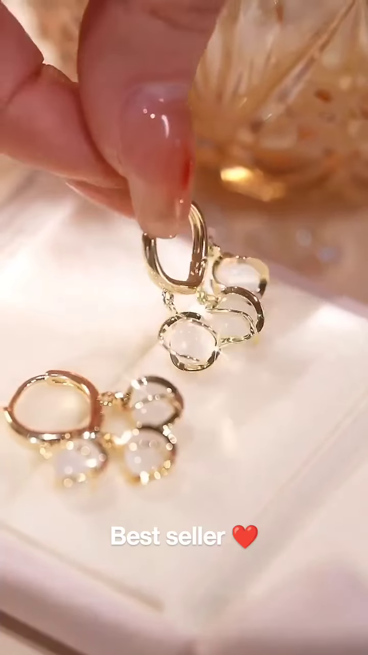 Delicate Petal Drop Earrings – Elegant Women’s Floral-Inspired Jewelry