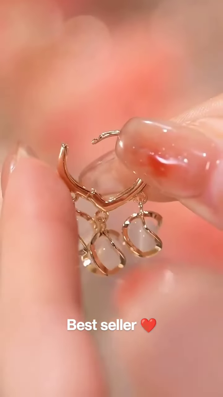 Delicate Petal Drop Earrings – Elegant Women’s Floral-Inspired Jewelry