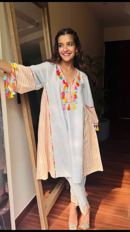 Women’s Baby Pink Beaded Kurti with Shell Accents – Premium Embroidered Ethnicwear for Boutique Collections