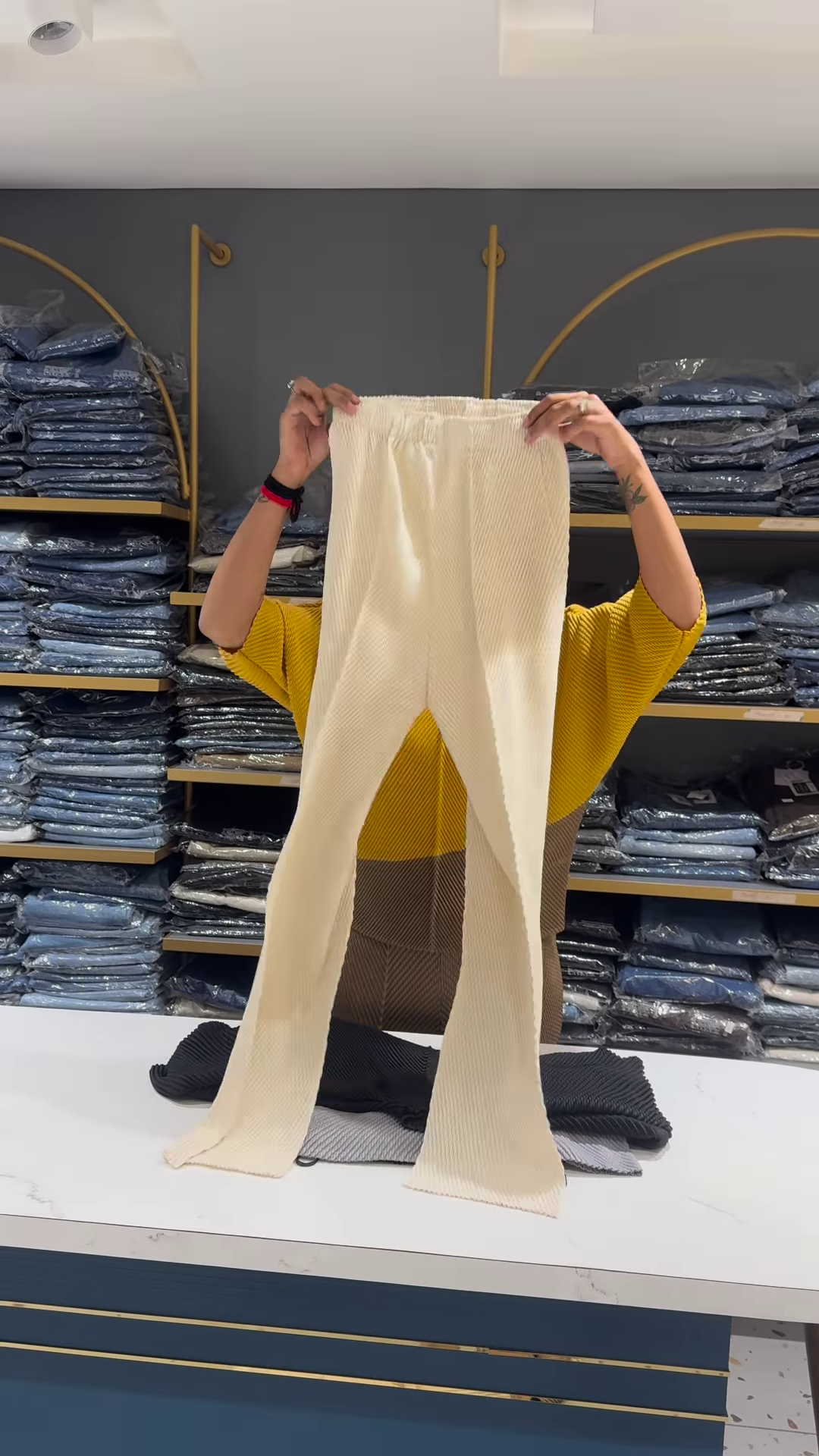 🍂 Cocoa Blend – Ribbed Colorblock Knit Top ✨