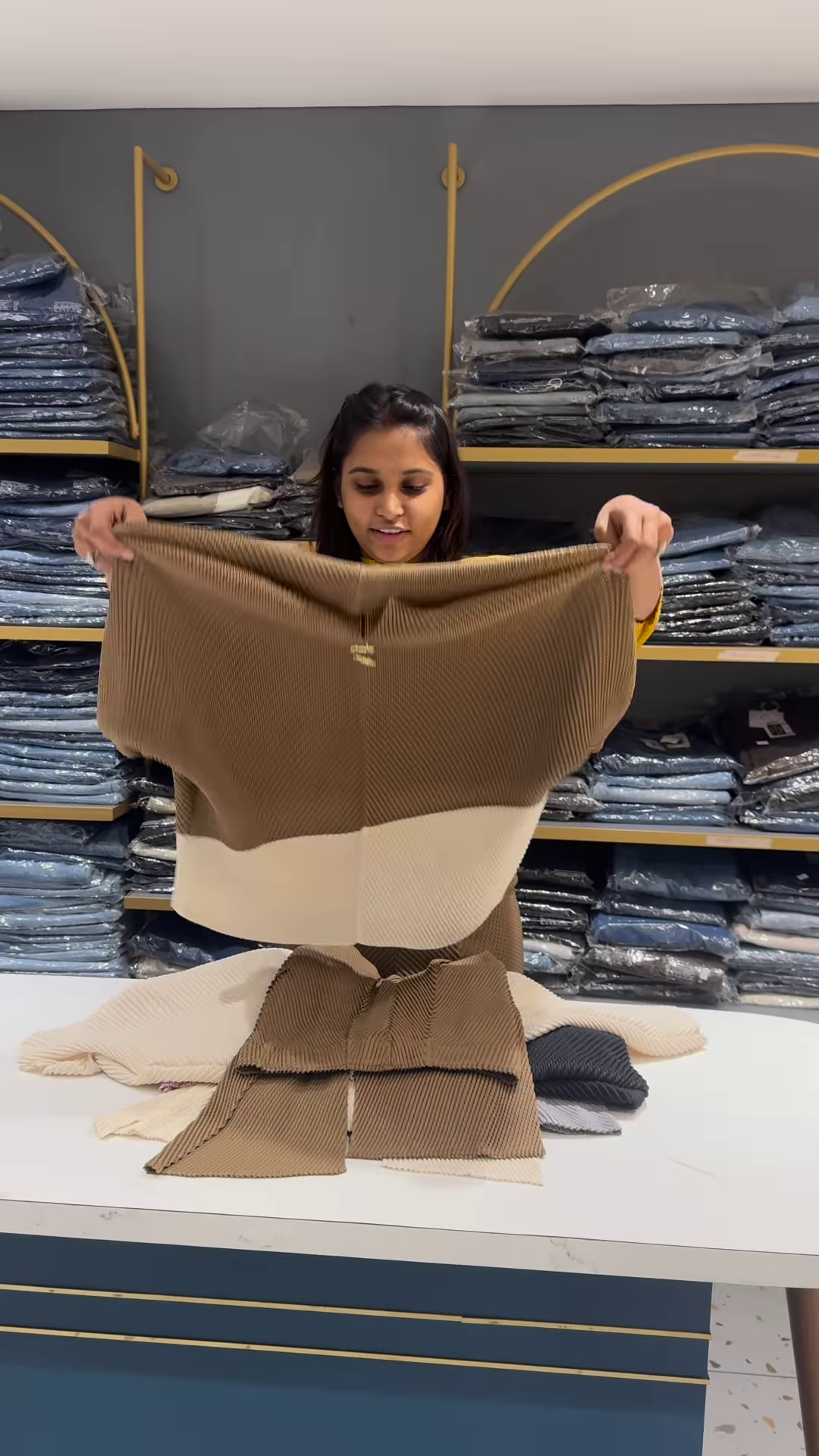 🍂 Cocoa Blend – Ribbed Colorblock Knit Top ✨