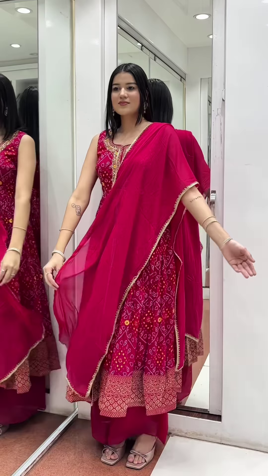 Bandhej Kurta Set – With Heavy Gota Work & Dupatta