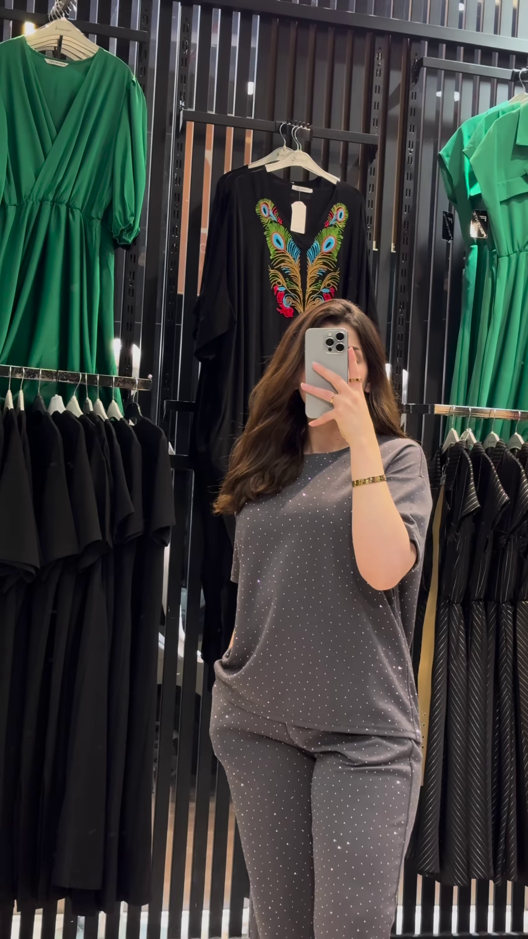 ✨ Cozy Grey Lounge Set with Delicate Shimmer Details ✨