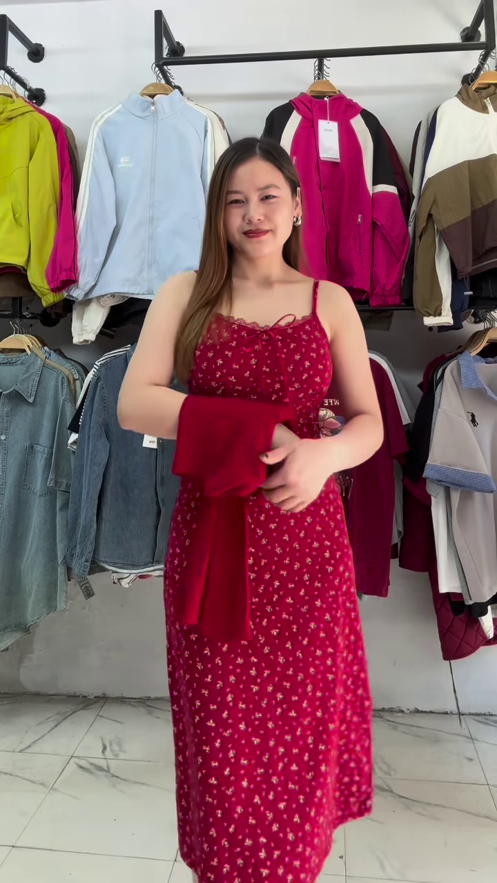 🌸 Charming Navy Blue Floral Midi Dress with Grey Cardigan Ensemble 🌼