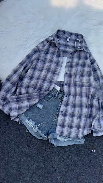 💙 Casual Cool Blue & White Plaid Oversized Shirt with Distressed Denim Shorts 👖