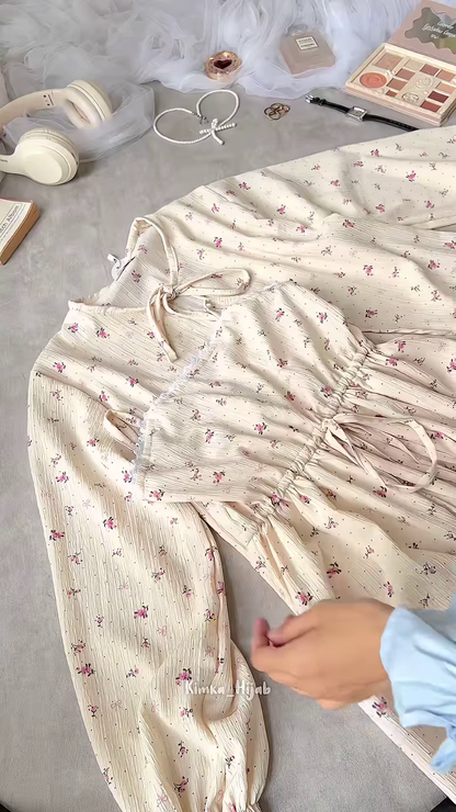 🌸 Delicate White Floral Print Long-Sleeved Tie-Neck Top 🌷