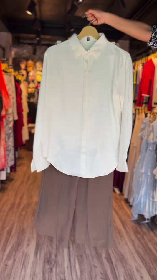 🕊 Classic White Long-Sleeved Button-Down Shirt & Flowing Brown Wide-Leg Pants Set 🍂