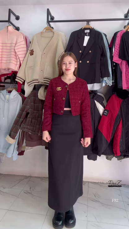 Elegant Cream Cropped Jacket – Redefine Your Classic Look with Chic Sophistication 🤍✨