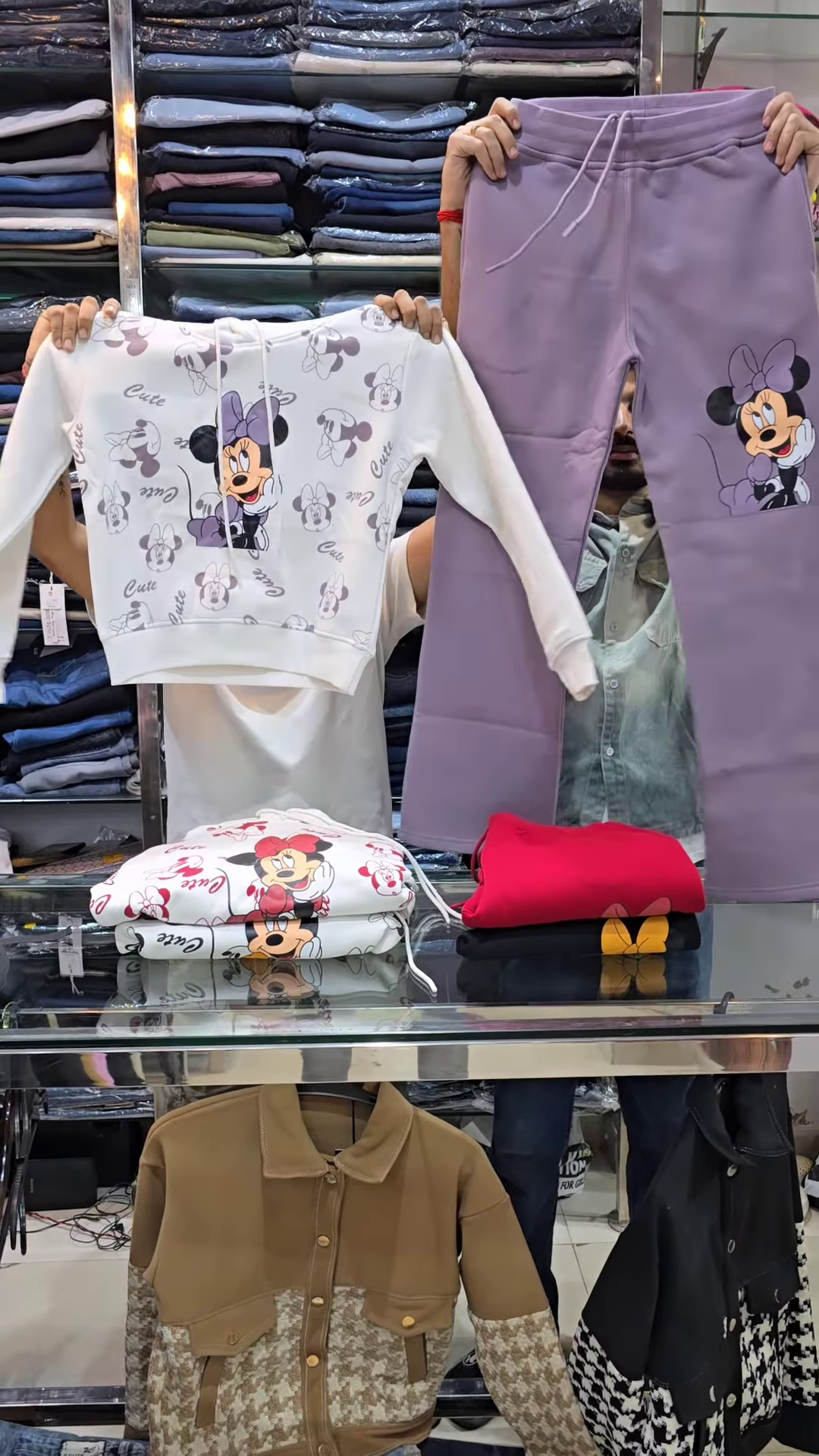 Cozy Cartoon Hoodie & Jogger Set – Cute, Comfy, and Ready for Winter ❄️🧸