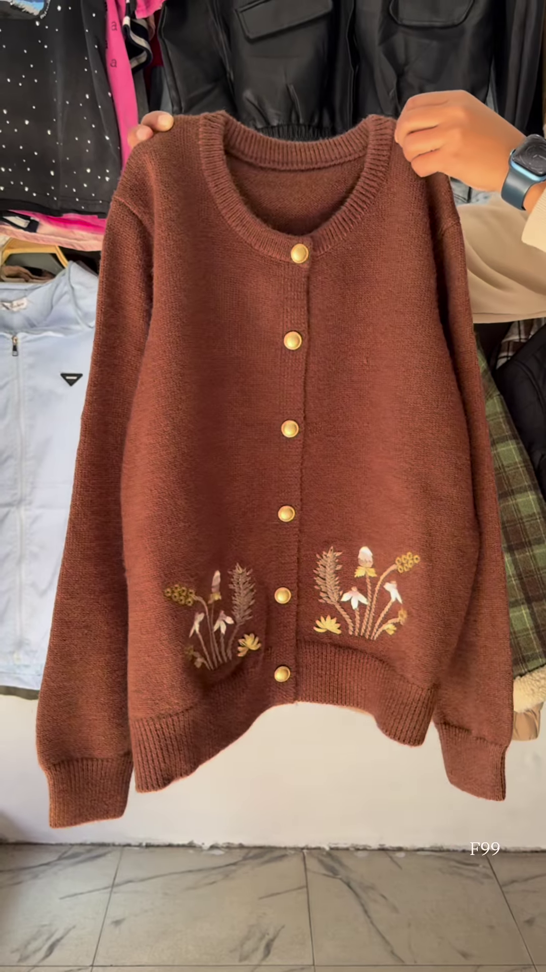 Black Floral Embroidered Button Cardigan – Luxe, Versatile, and Effortlessly Elegant 🌼✨