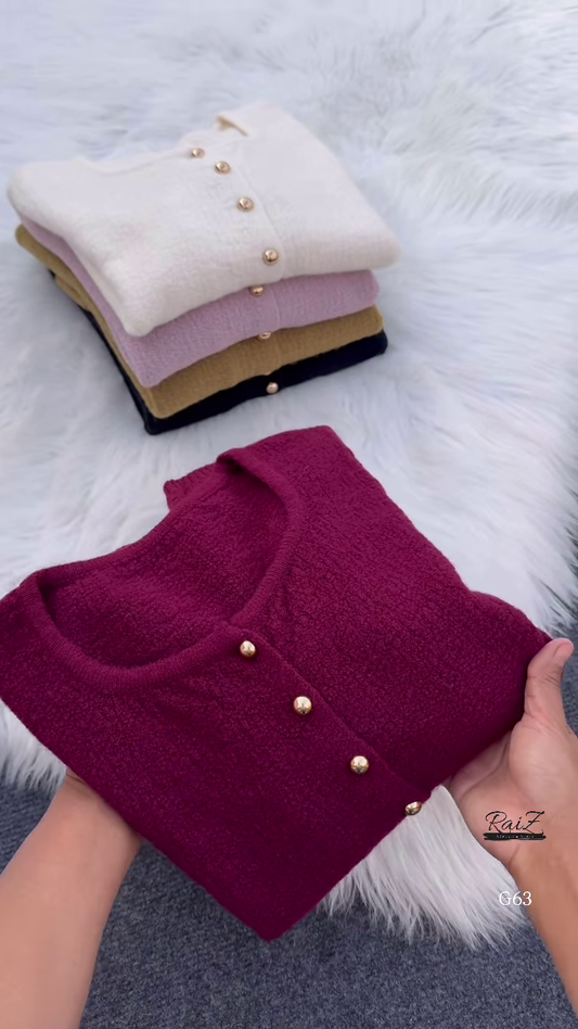 Plush Button Knit Cardigan – Soft, Minimal, and Effortlessly Luxe ✨🧶