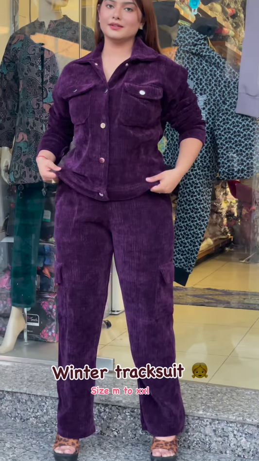 Corduroy Winter Tracksuit – Warm, Street‑Chic, and Comfort Ready 🧥�