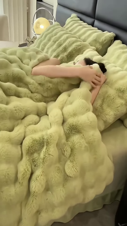 Fluffy Orange Blanket 🧡 Ultra-Soft Winter Comfort – Ideal for Lounging & Layering