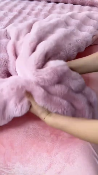 Fluffy Orange Blanket 🧡 Ultra-Soft Winter Comfort – Ideal for Lounging & Layering