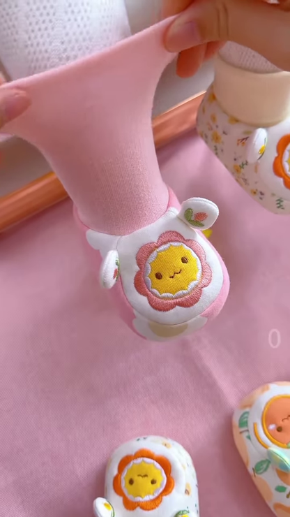 Flower-Faced Plush Toys 🌸🧸 With Embroidered Details & Dress-Up Appeal – Multi-Color Variants