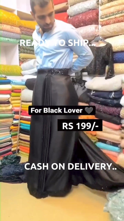 Black Georgette Solid-Plain with Tassels Party Wear Saree with Unstitched Blouse