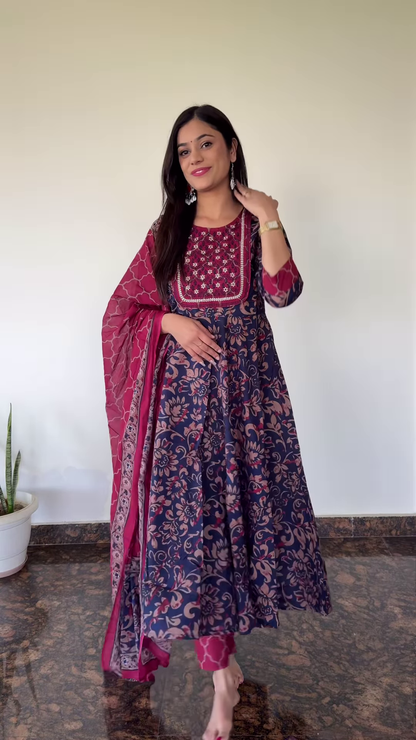 Sunlit Yellow Printed Kurta Set with Festive Pink Dupatta – Vibrance in Motion