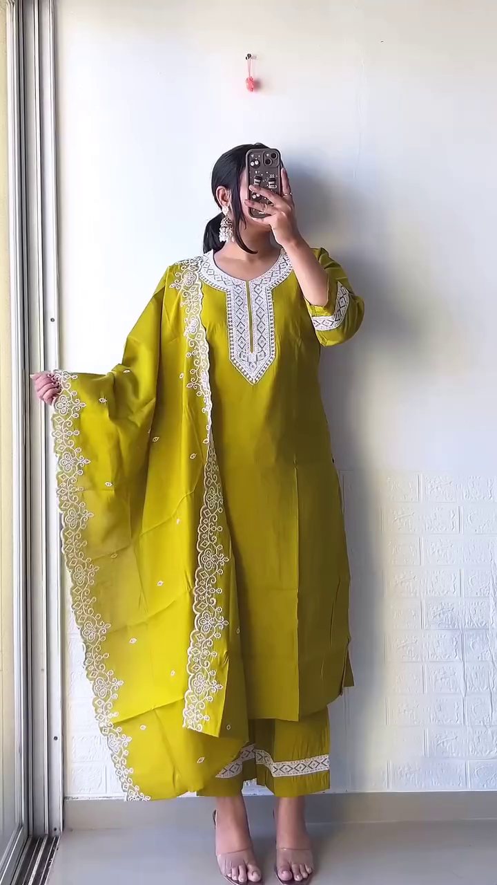 Elegant Mustard Yellow Embroidered Kurta Set with Dupatta – A Timeless Ethnic Ensemble