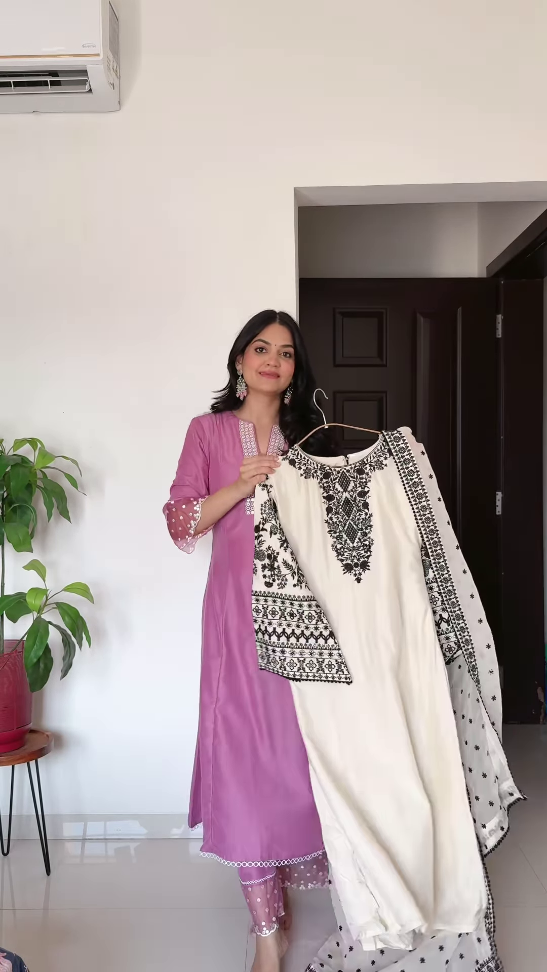 Elegant Black & White Embroidered 3-Piece Suit – Classic Ethnic Wear