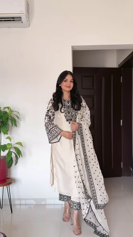Elegant Black & White Embroidered 3-Piece Suit – Classic Ethnic Wear