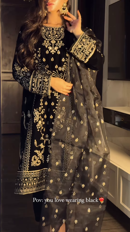 Black Embroidered Kurta Set with Organza Dupatta