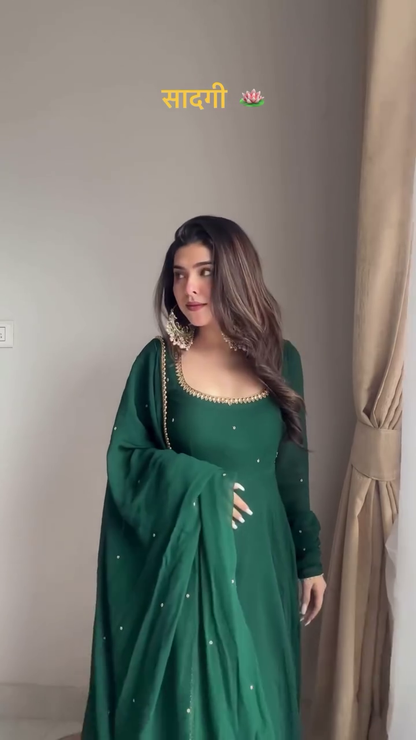 Attractive Green Colour Georgette gown