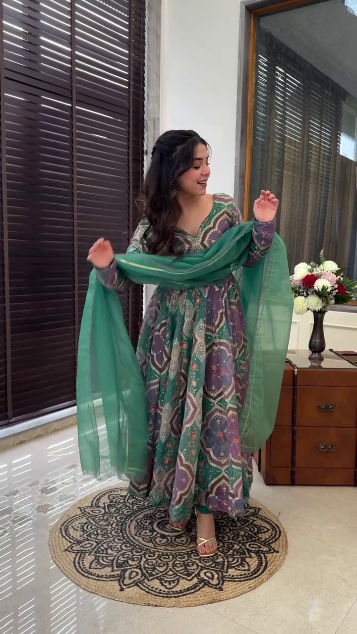 Romina embroidered organza suit set